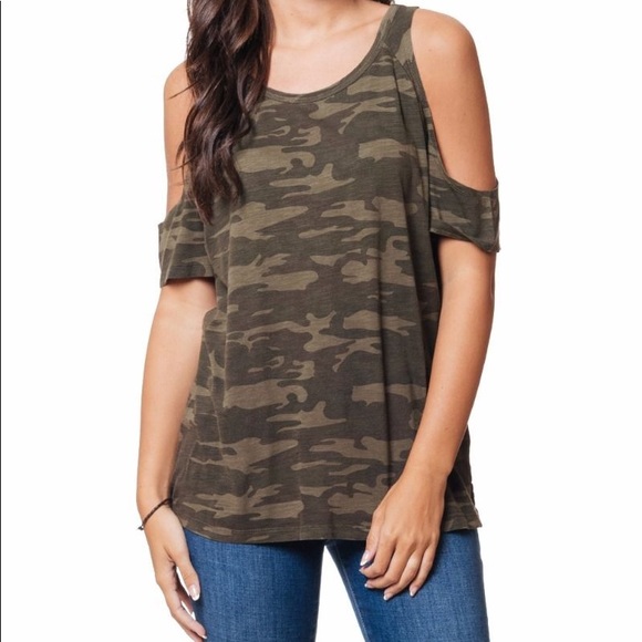 Sanctuary Tops - Sanctuary Lou Camo cold shoulder top